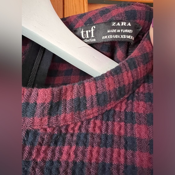 Poplin peplum flare short-sleeve top - Picture 3 of 4